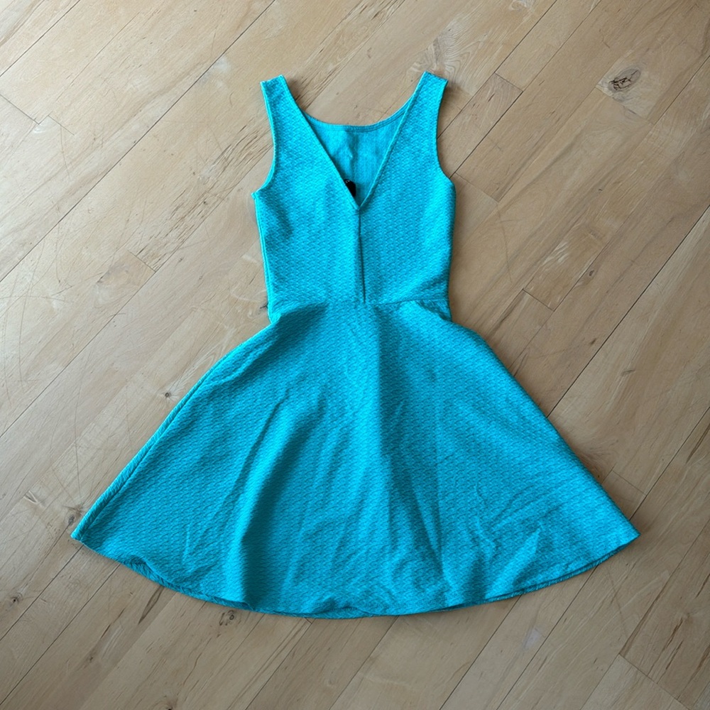 Like new girls/women’s dress size 2